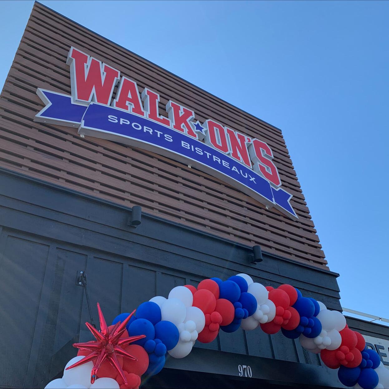 Walk-On's Sports Bistreaux grand opening